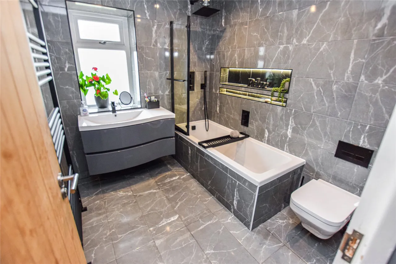 Blunden Road, Farnborough, Hampshire, GU14 8QL, photo 9