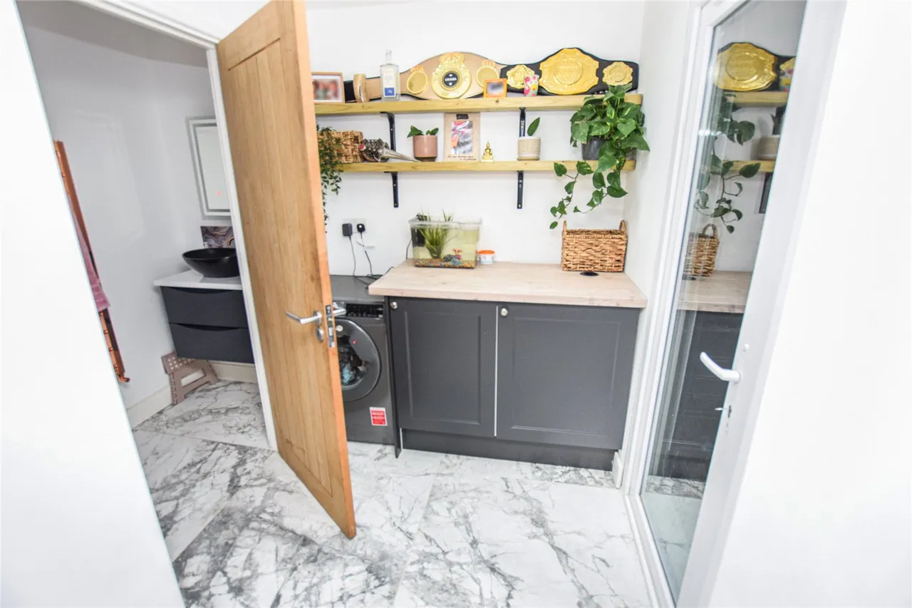 Blunden Road, Farnborough, Hampshire, GU14 8QL, photo 10