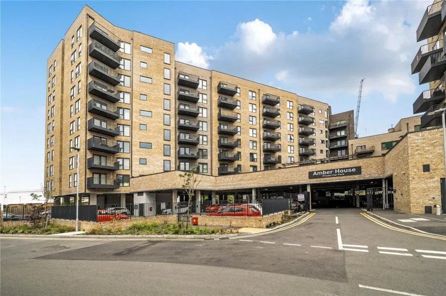 1 bed flat for sale, Market Street, Bracknell, RG12