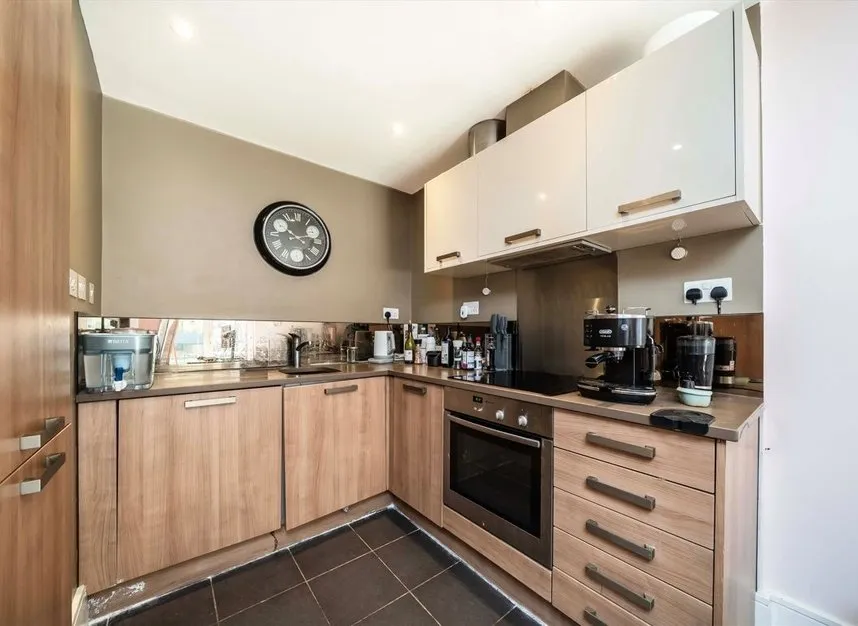 Omega Place, Kings Cross, N1, photo 2