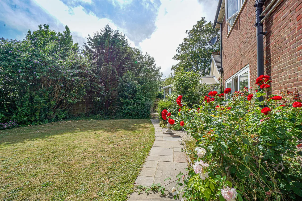 Hillside Road, Hastings, photo 32