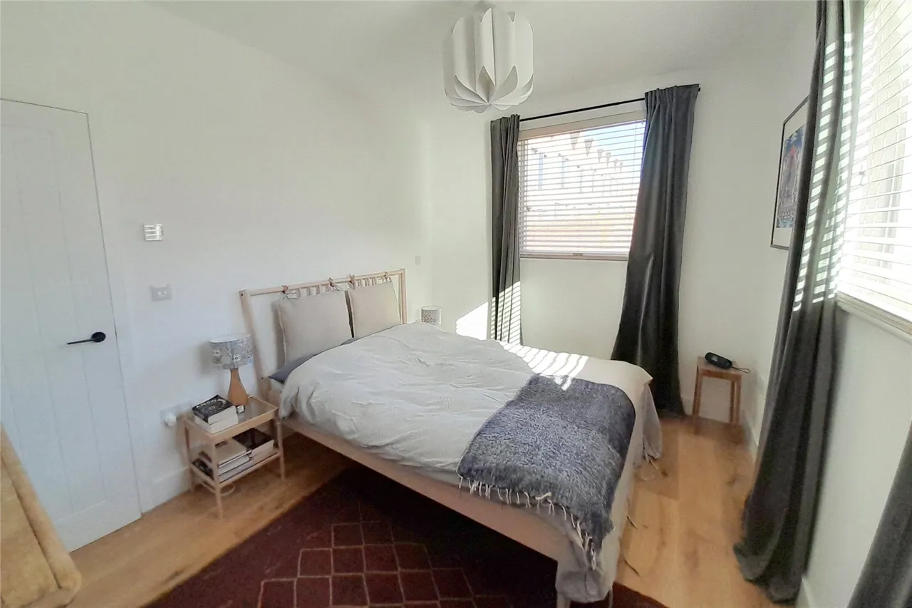 Holt, Trowbridge, photo 7