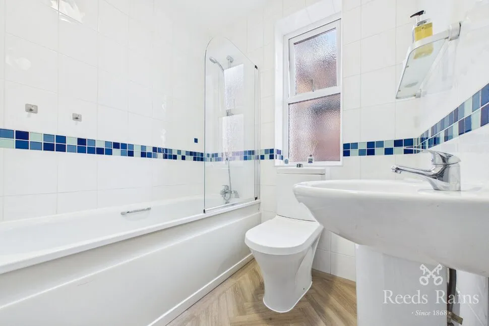 St. Johns Road, Waterloo, L22, photo 8