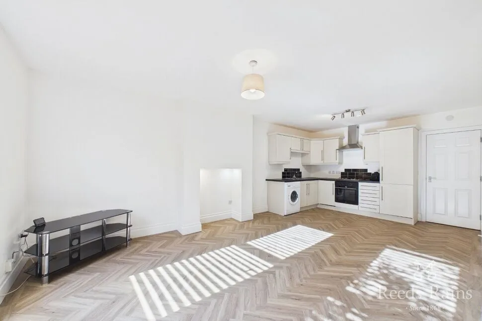 St. Johns Road, Waterloo, L22, photo 5