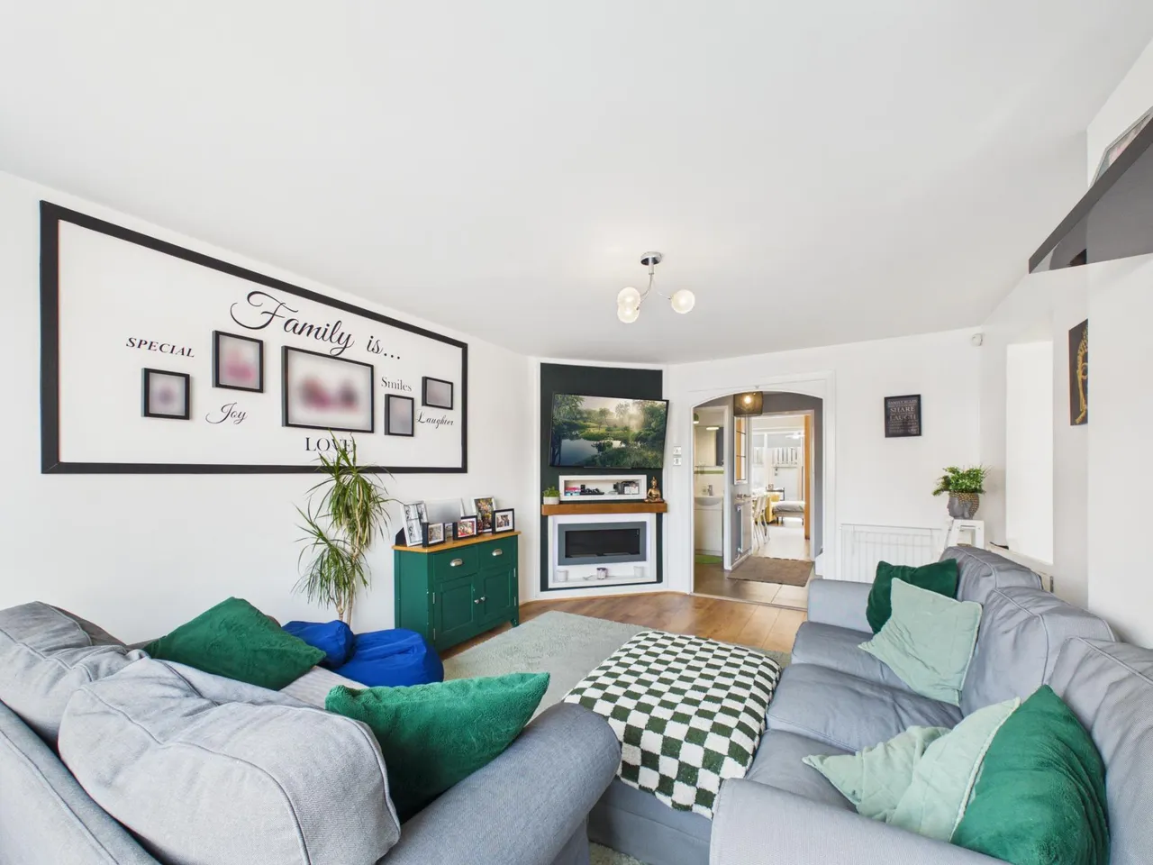 Pontymason Court, Newport, NP10, photo 9
