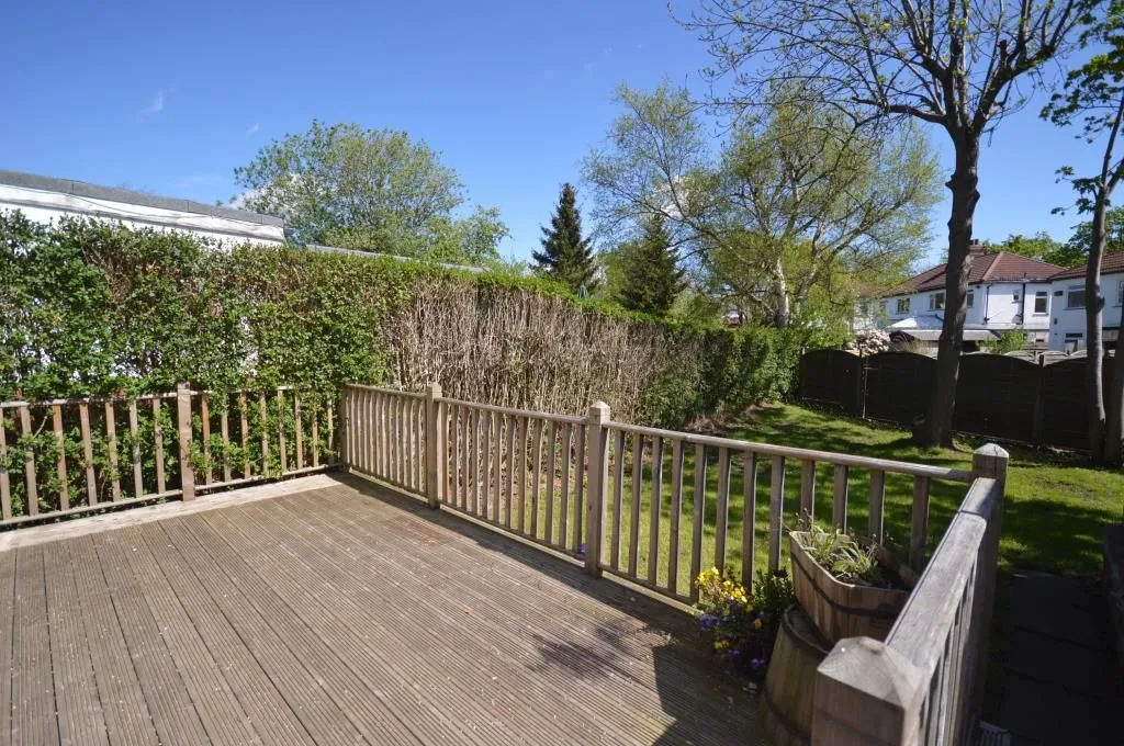 King Lane, Moortown, LS17, photo 12