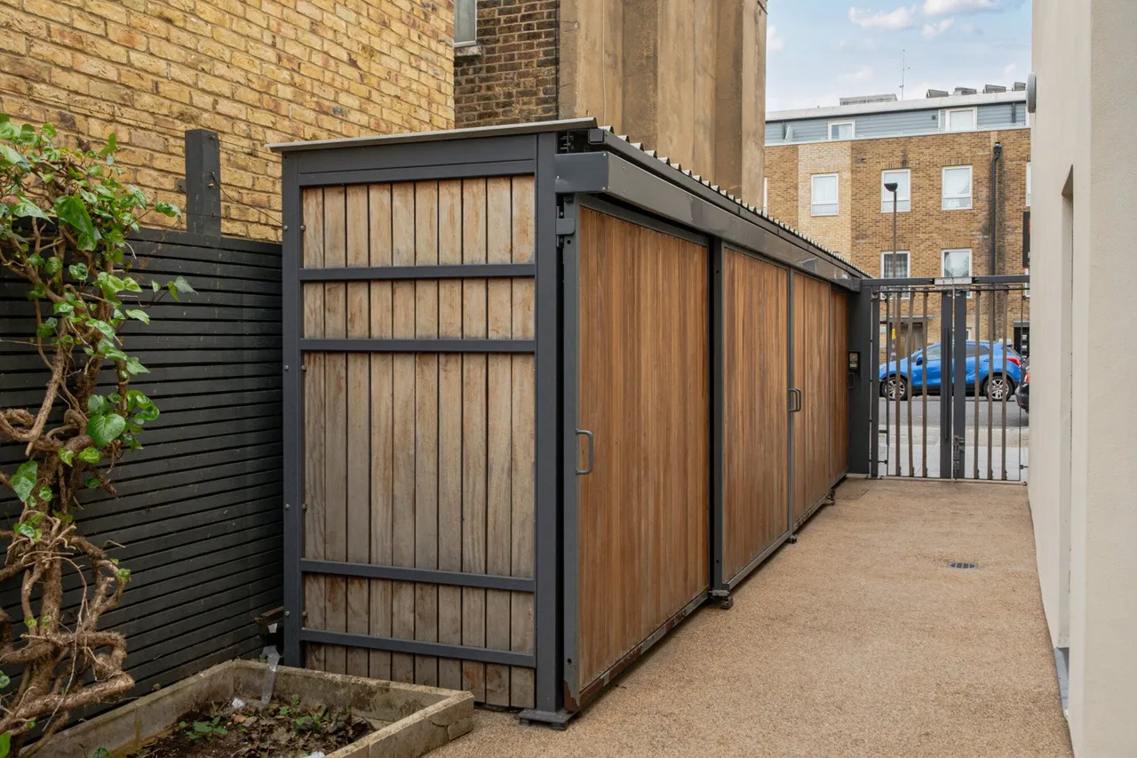 Gordon Road, SE15, photo 17