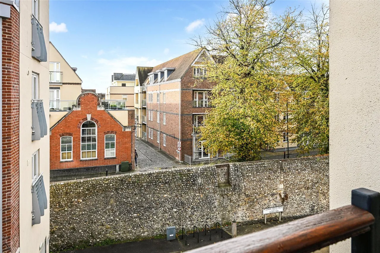 Church Square, Chichester, PO19, photo 10