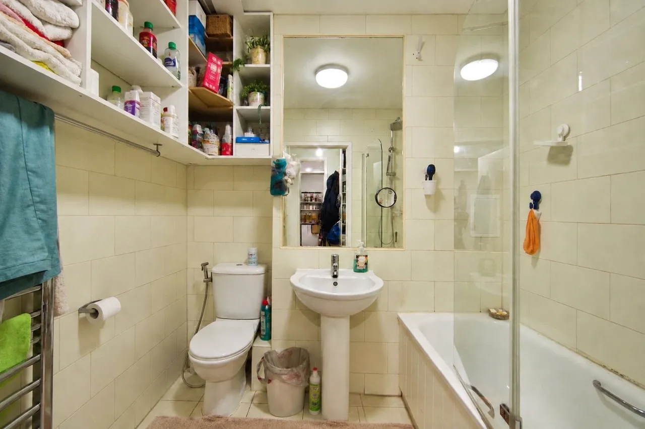 Woodgrange Road, Forest Gate, London, E7, photo 8