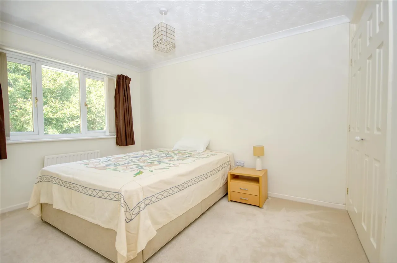 Marlborough Gardens, Southampton, SO30 2UT, photo 13