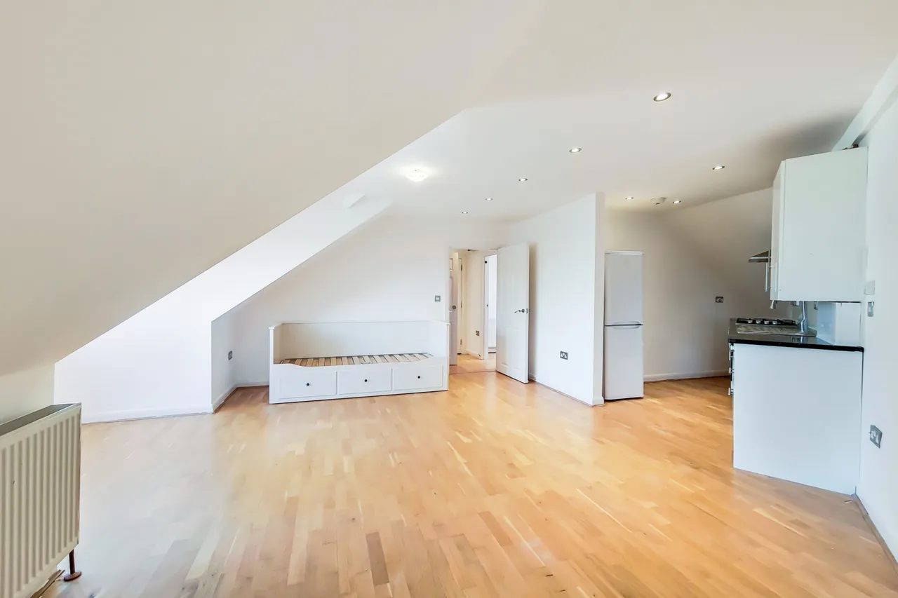 Flat 7, 2 Walton Avenue, Harrow, photo 2