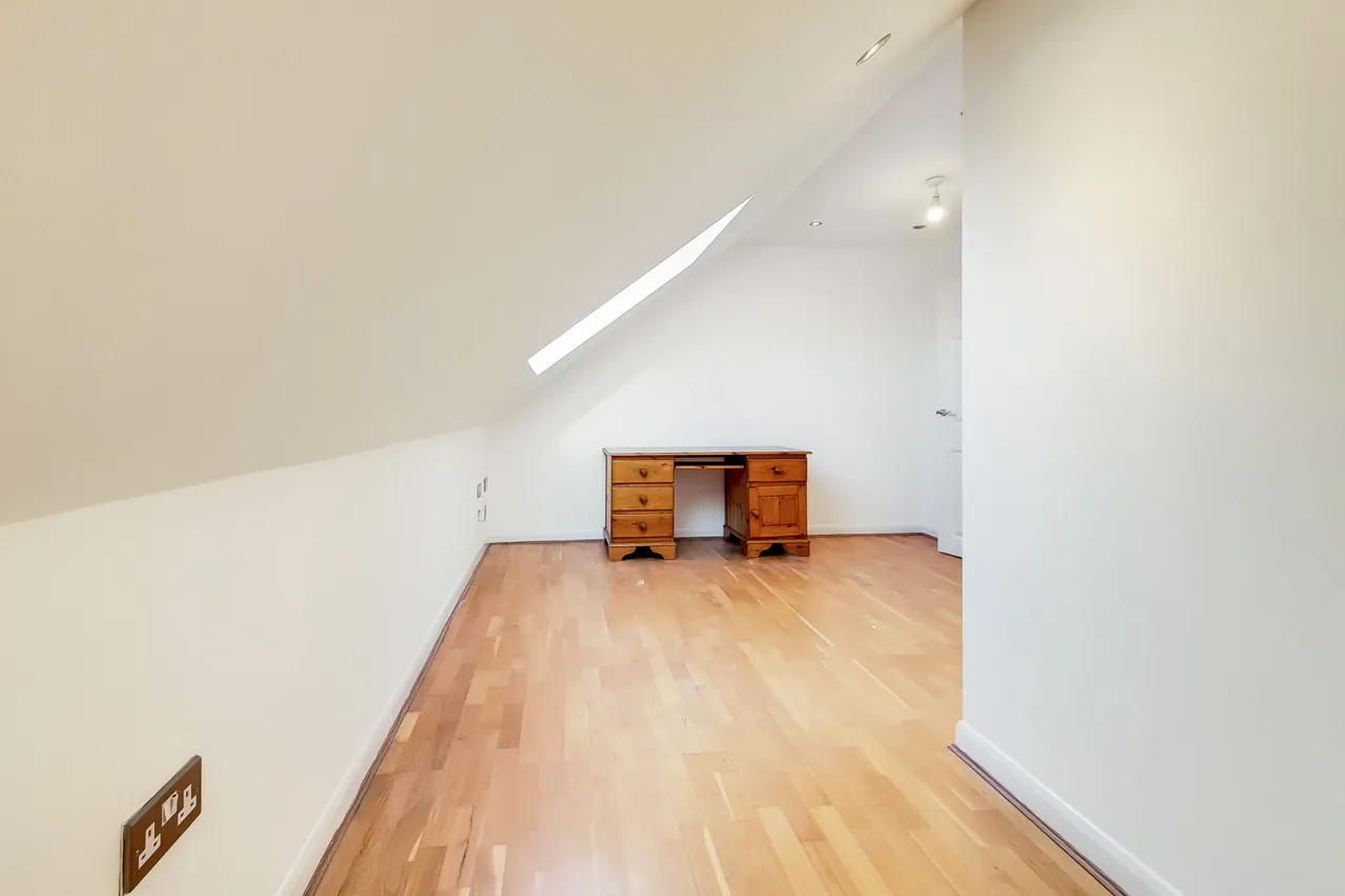 Flat 7, 2 Walton Avenue, Harrow, photo 12