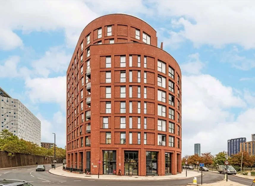 1 bed flat to rent, Leamouth Road, East India, E14