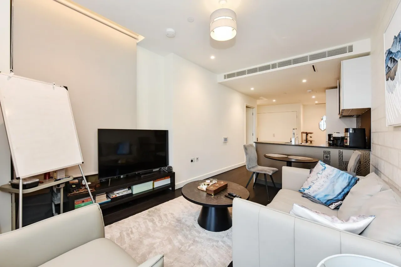 Damac Tower, Bondway, SW8, photo 12