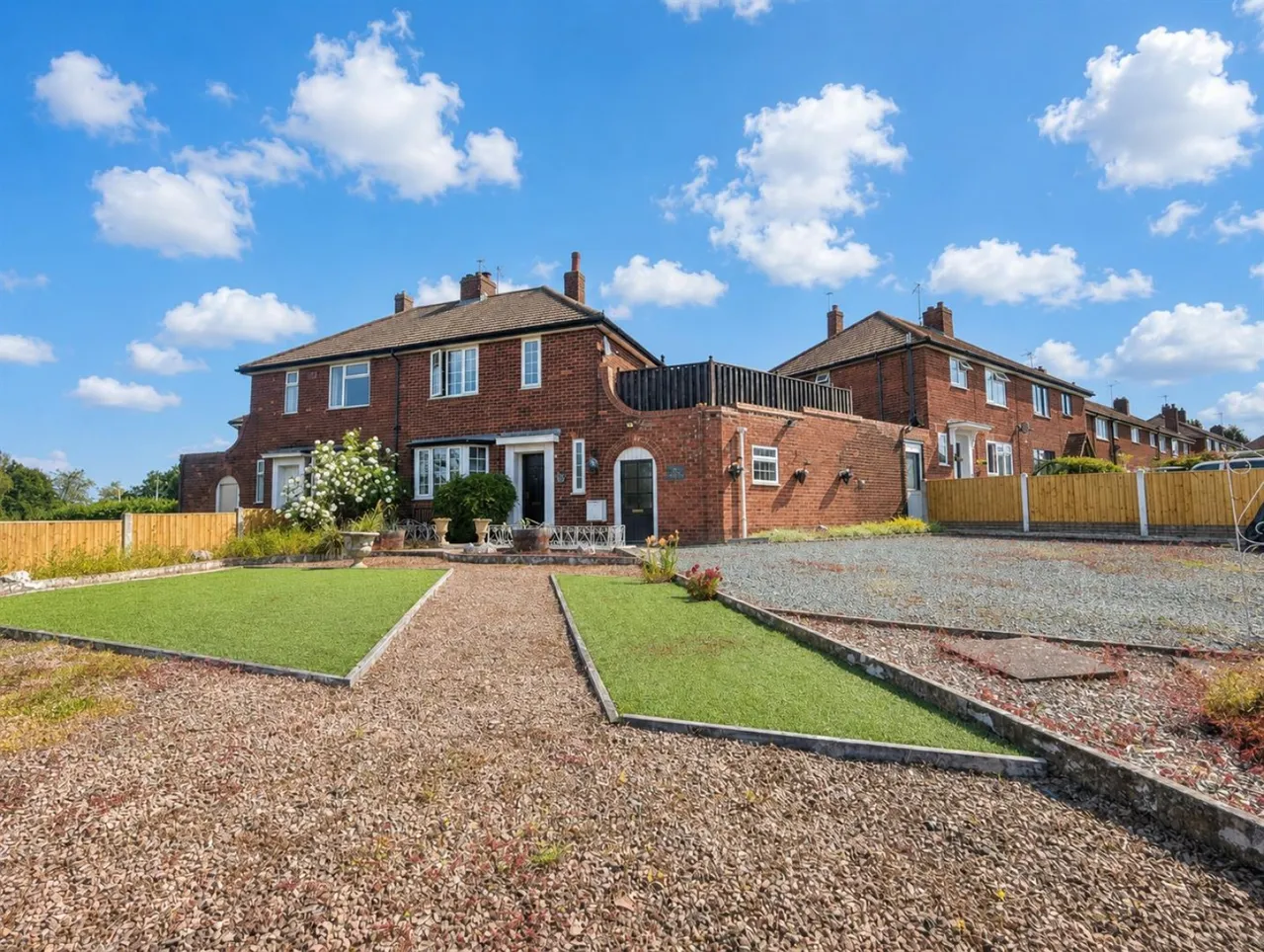 2 bed property for sale — Clent View, Yew Tree Road, Halesowen