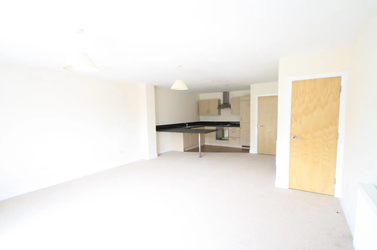 Hunters Way, Leeds, LS15, photo 2