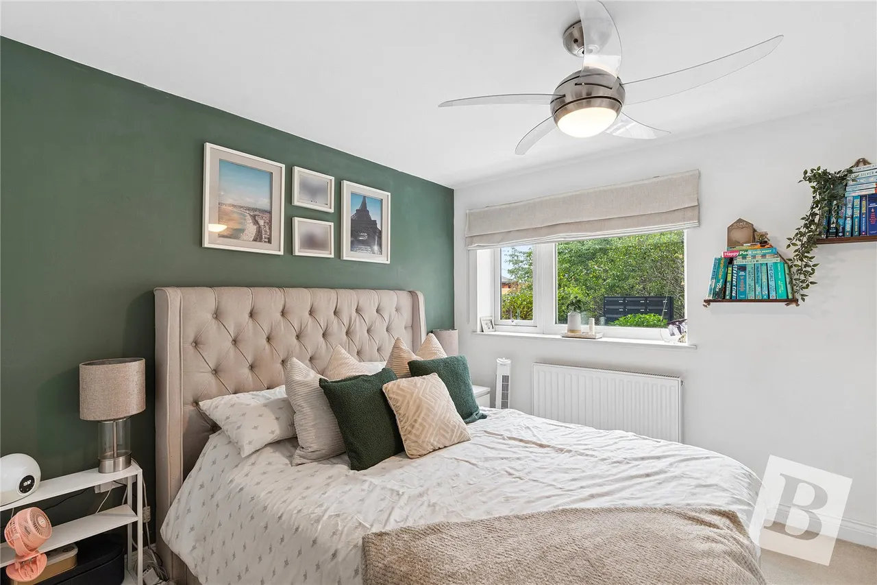 Stafford Avenue, Hornchurch, RM11, photo 4