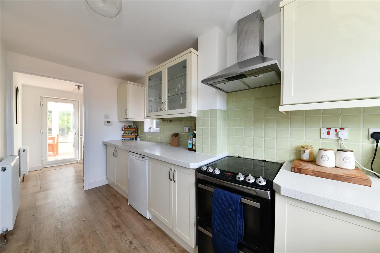 Echo Hill, Royston, Herts, SG8 9BB, photo 16