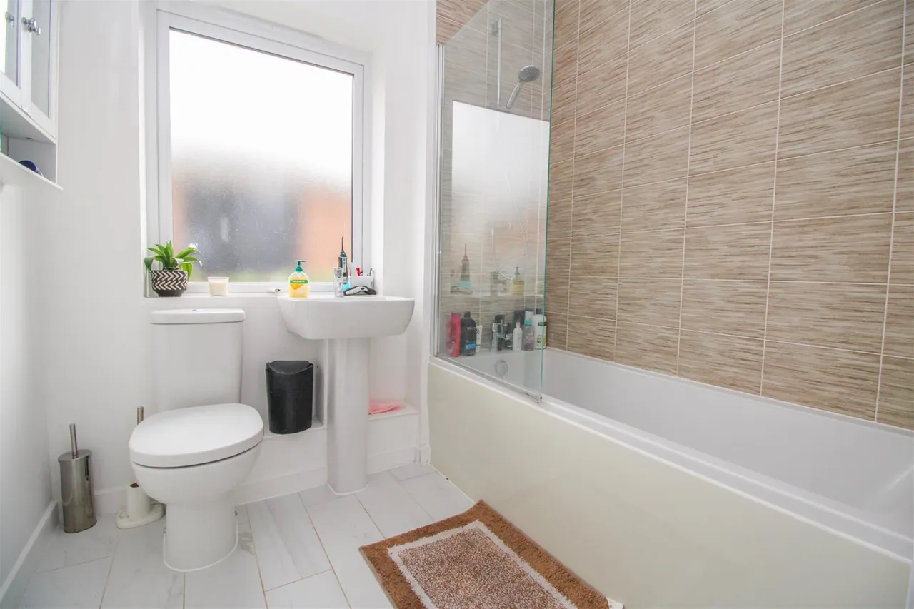 Old Oak Way, Harlow, CM17, photo 7