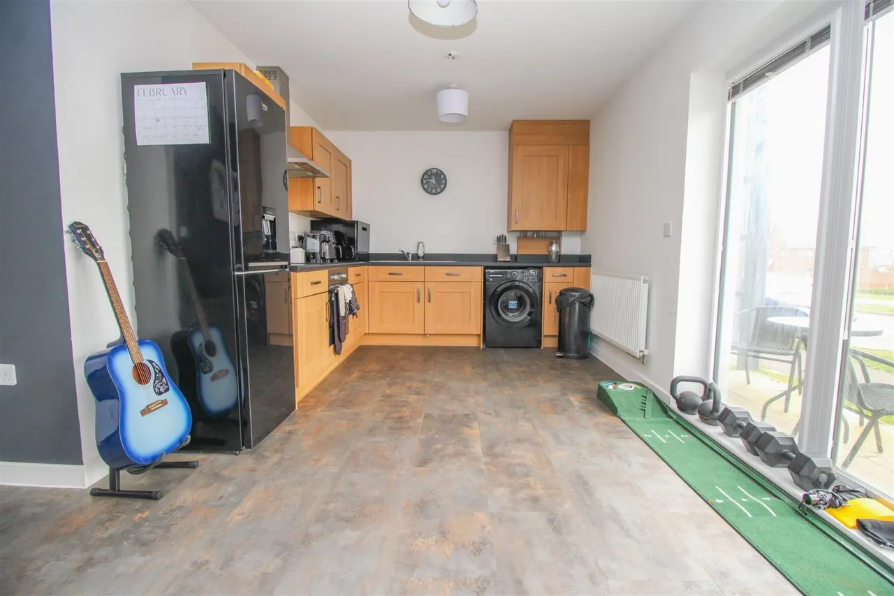 Old Oak Way, Harlow, CM17, photo 5