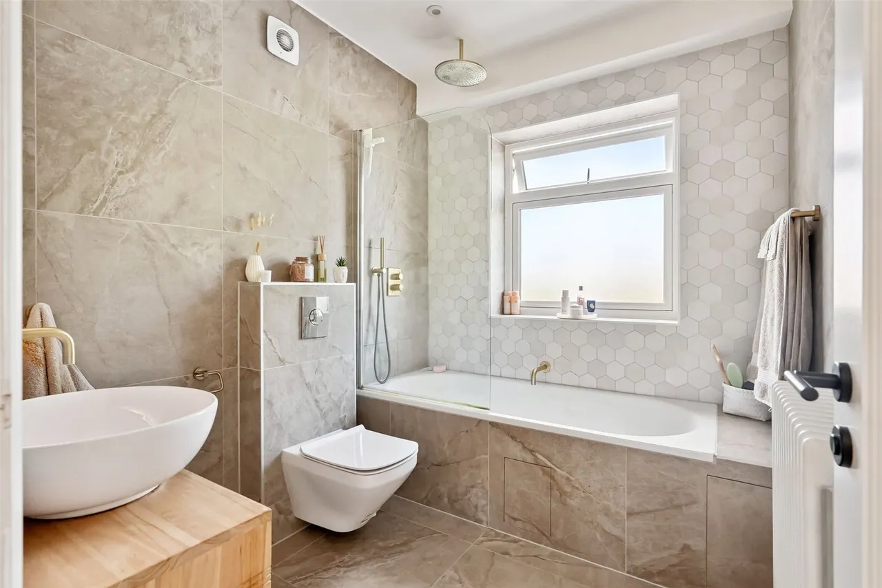 Tranmere Road, Whitton, TW2 7JB, photo 11