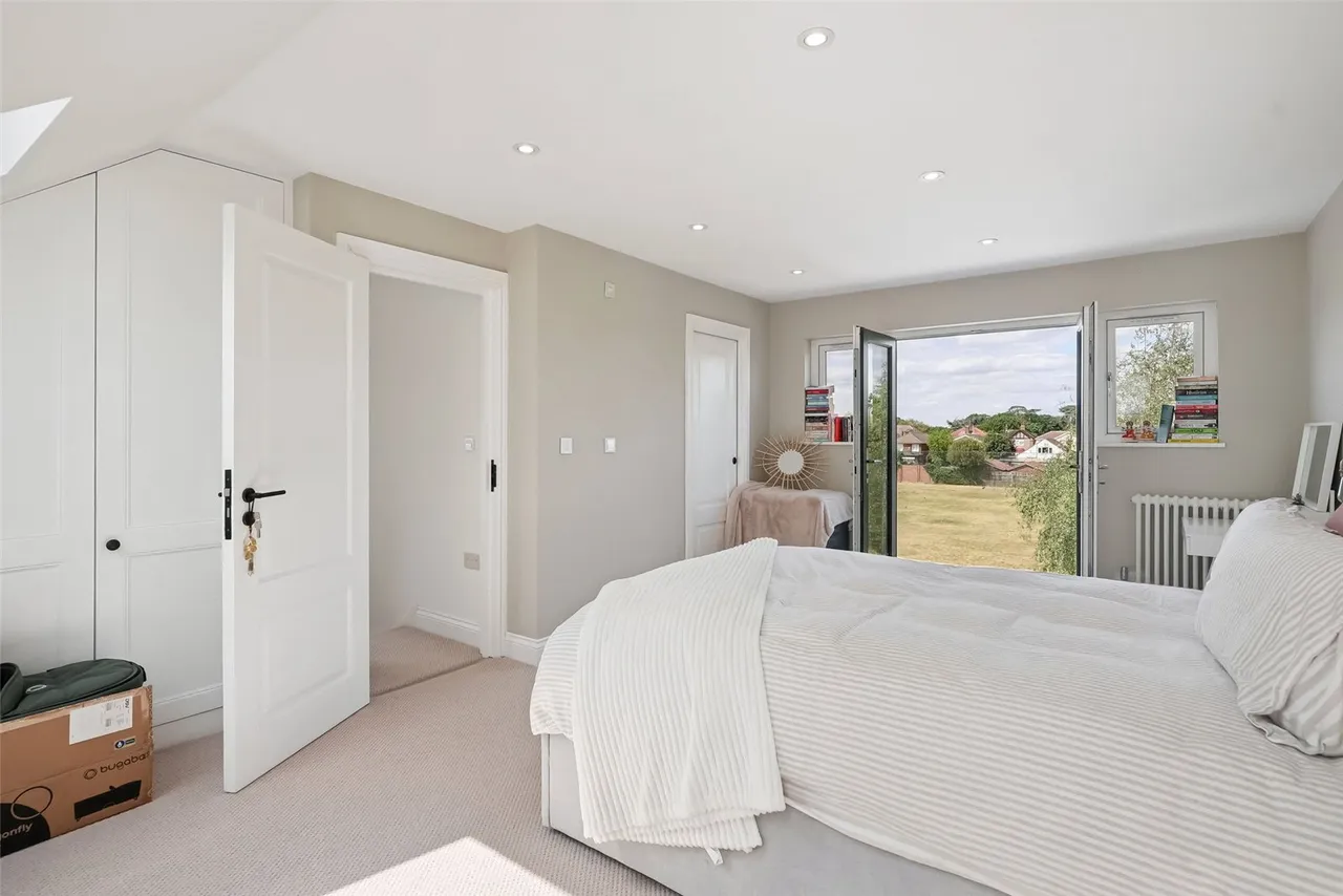 Tranmere Road, Whitton, TW2 7JB, photo 16