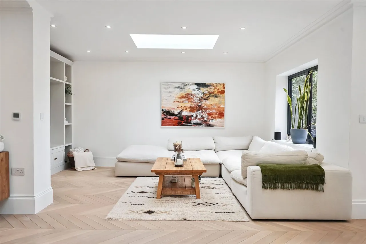 Tranmere Road, Whitton, TW2 7JB, photo 8