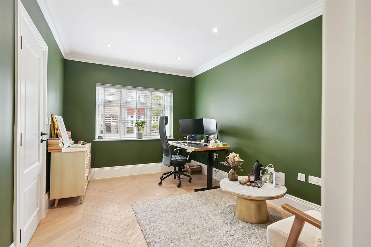Tranmere Road, Whitton, TW2 7JB, photo 4