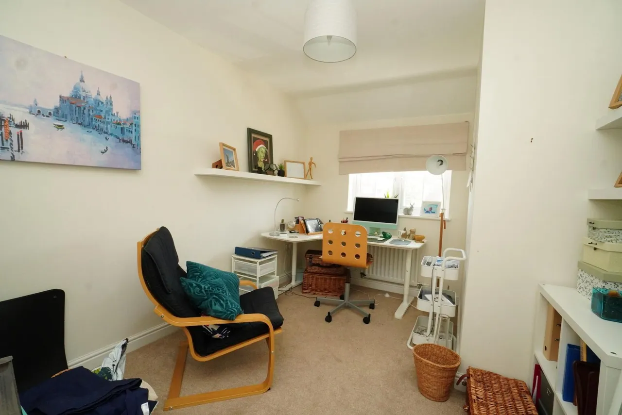 Windmill Crescent, East Leake, LE12, photo 9