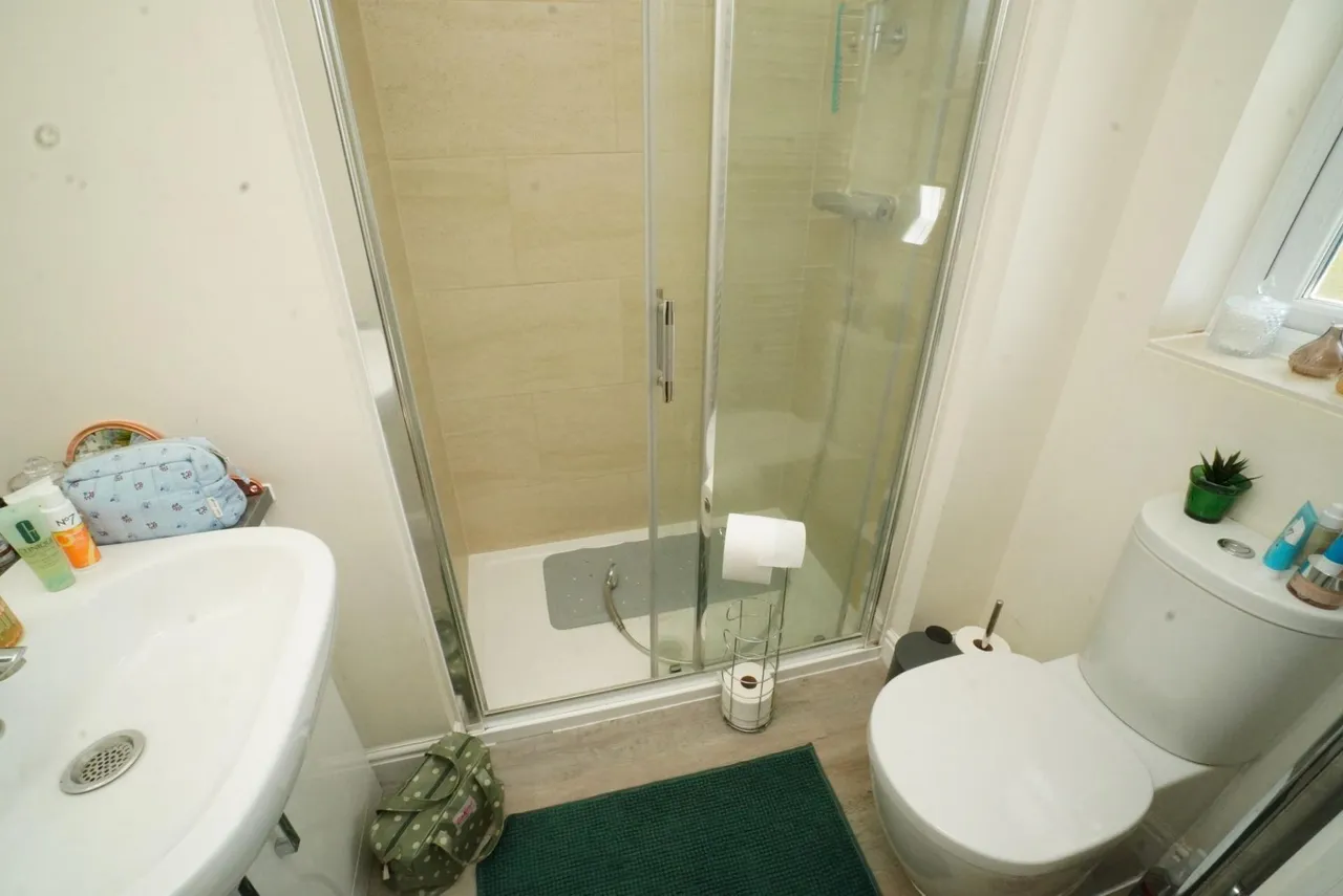 Windmill Crescent, East Leake, LE12, photo 10