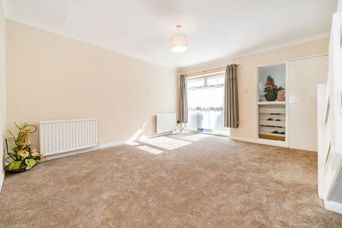 Moreton Avenue, TW7, photo 2