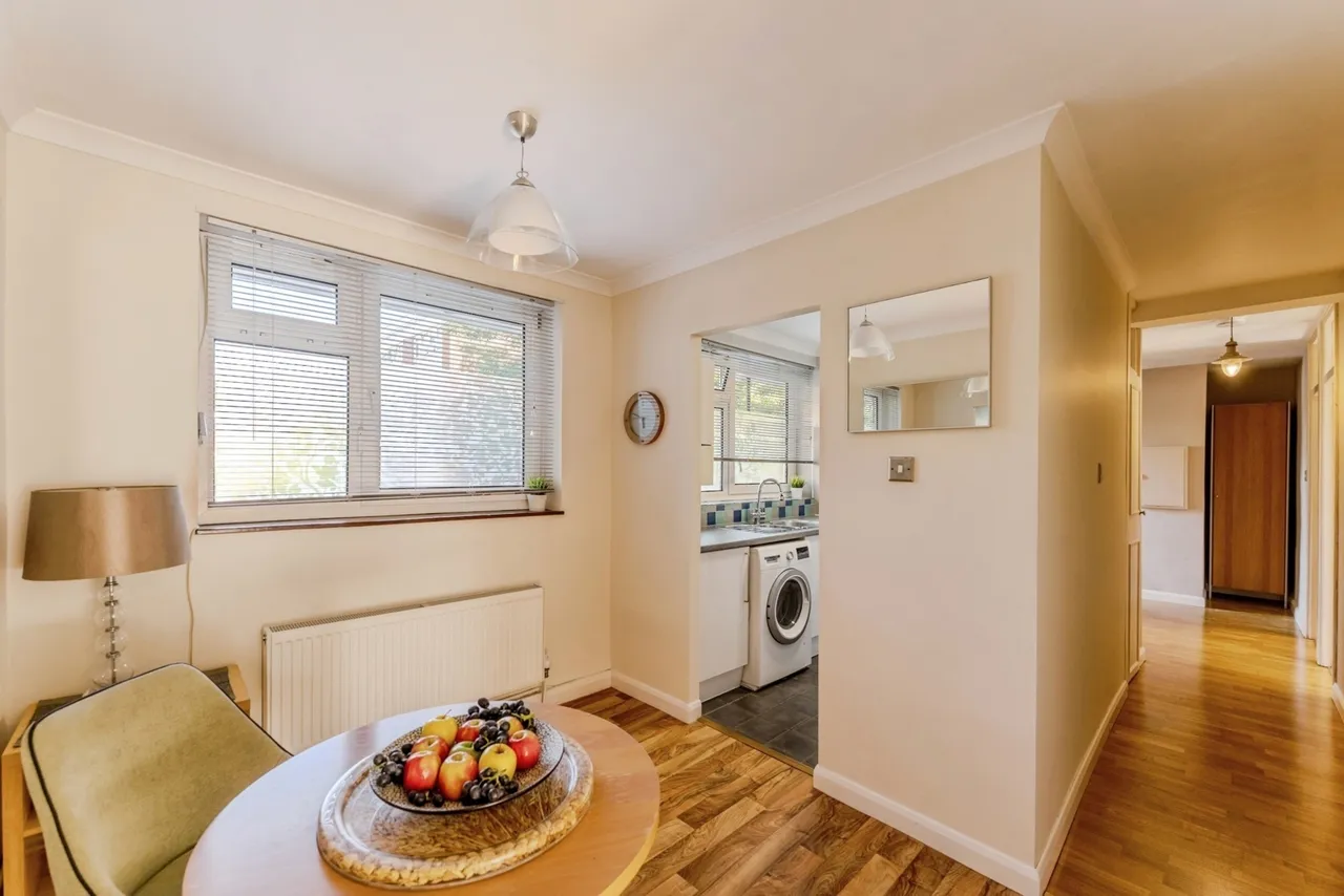 Watford Close, London, SW11, photo 5
