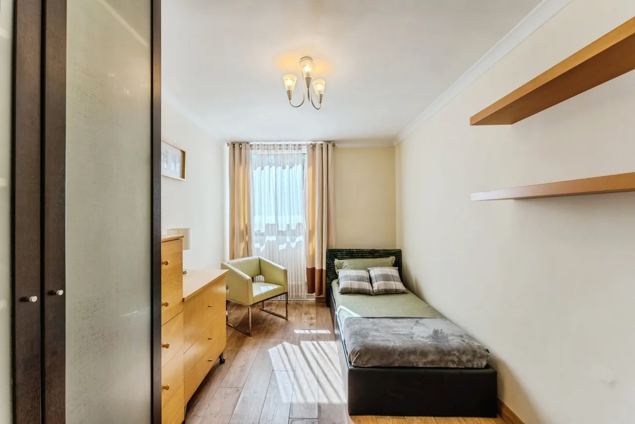 Watford Close, London, SW11, photo 6