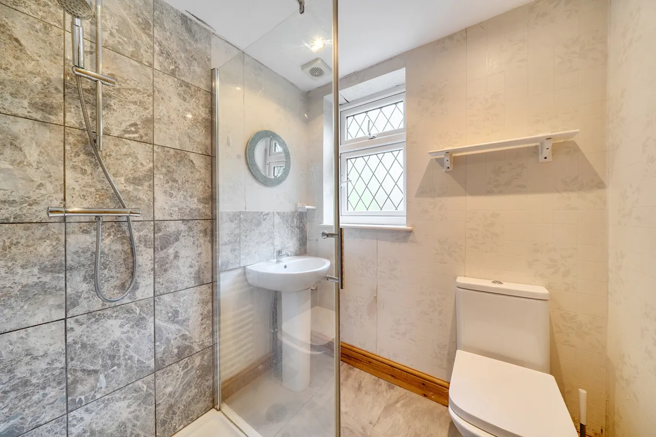Frays Avenue, West Drayton, UB7, photo 17