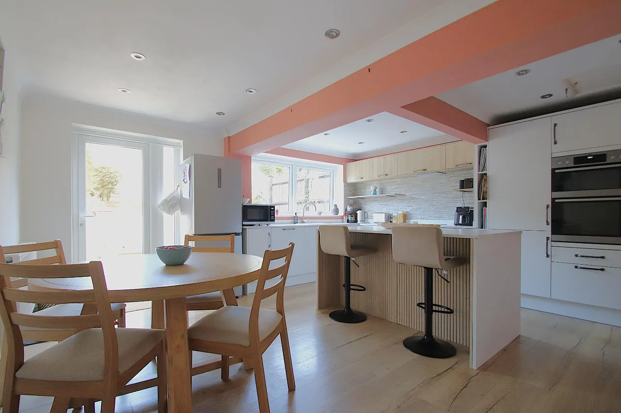 Chilham Close, Boyatt Wood, Eastleigh, Hampshire, SO50 4QZ, photo 5