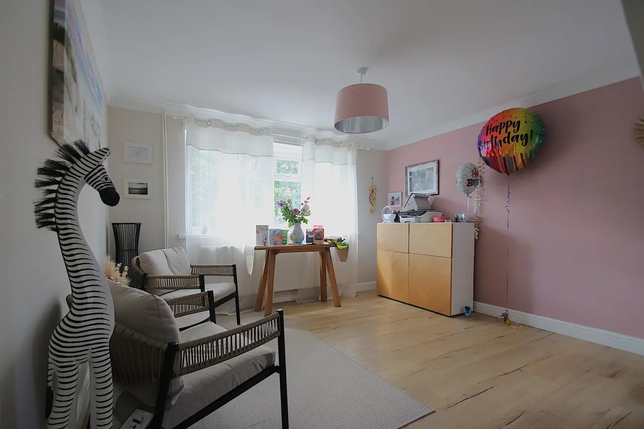 Chilham Close, Boyatt Wood, Eastleigh, Hampshire, SO50 4QZ, photo 6