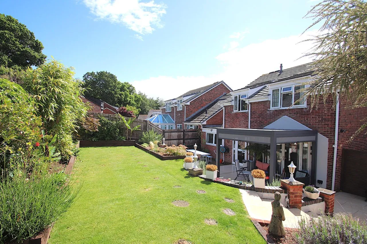 Chilham Close, Boyatt Wood, Eastleigh, Hampshire, SO50 4QZ, photo 11