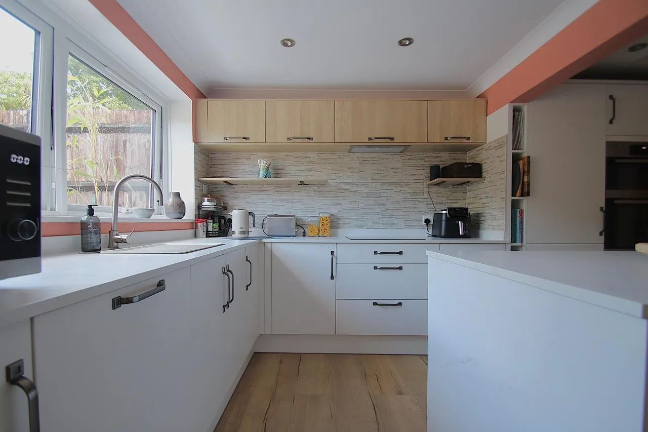 Chilham Close, Boyatt Wood, Eastleigh, Hampshire, SO50 4QZ, photo 4