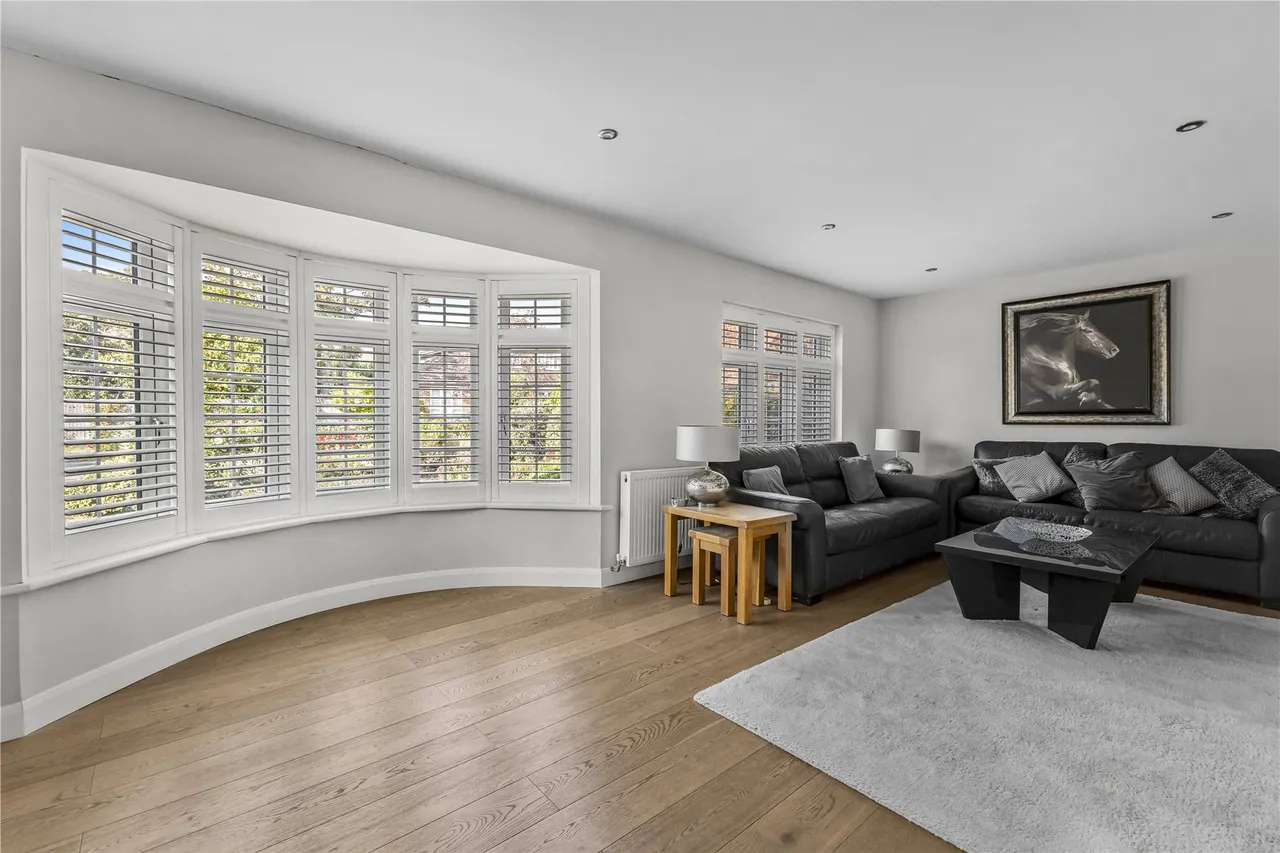 Old Acre, West End, GU24, photo 3
