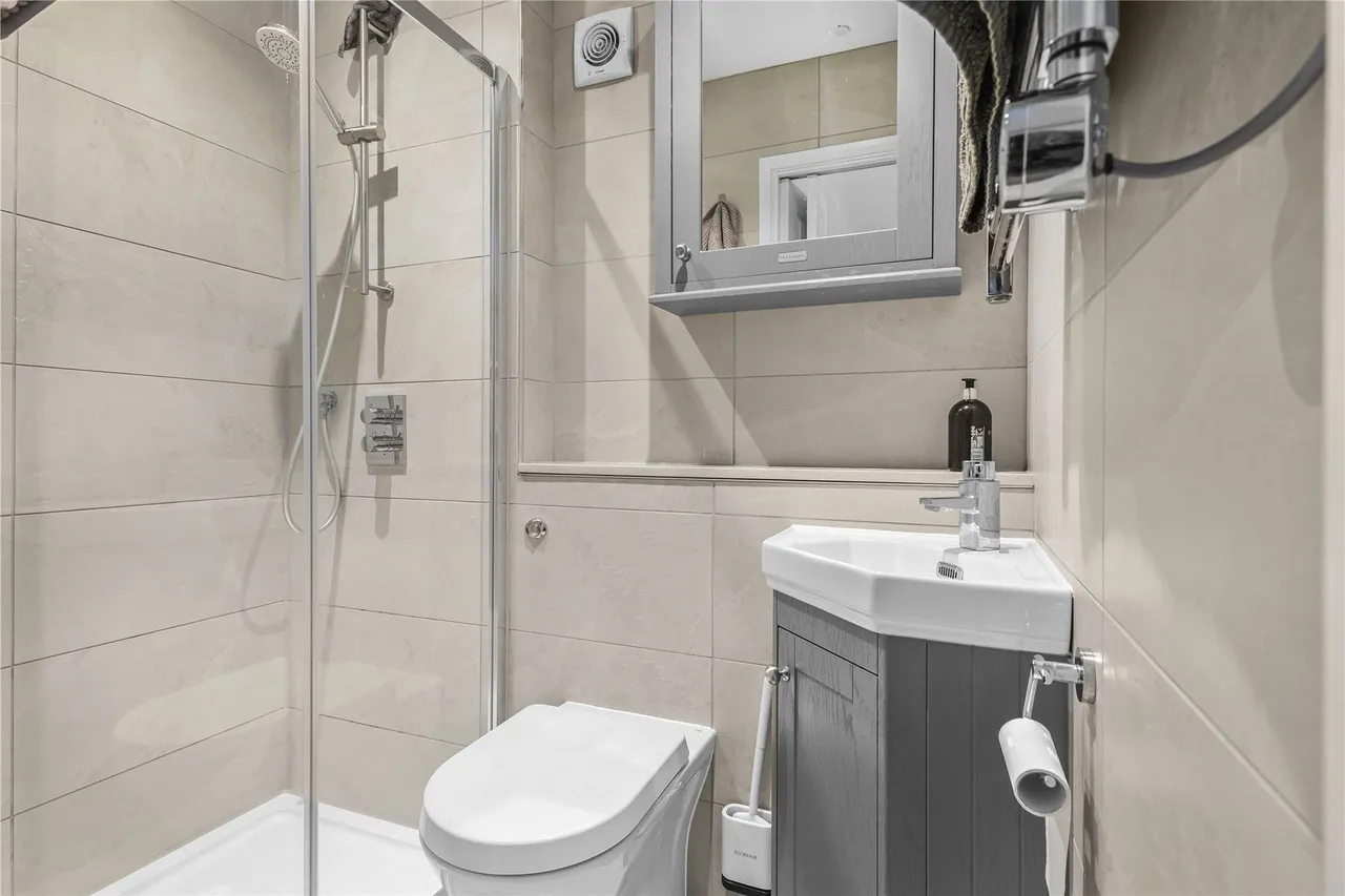 Old Acre, West End, GU24, photo 14