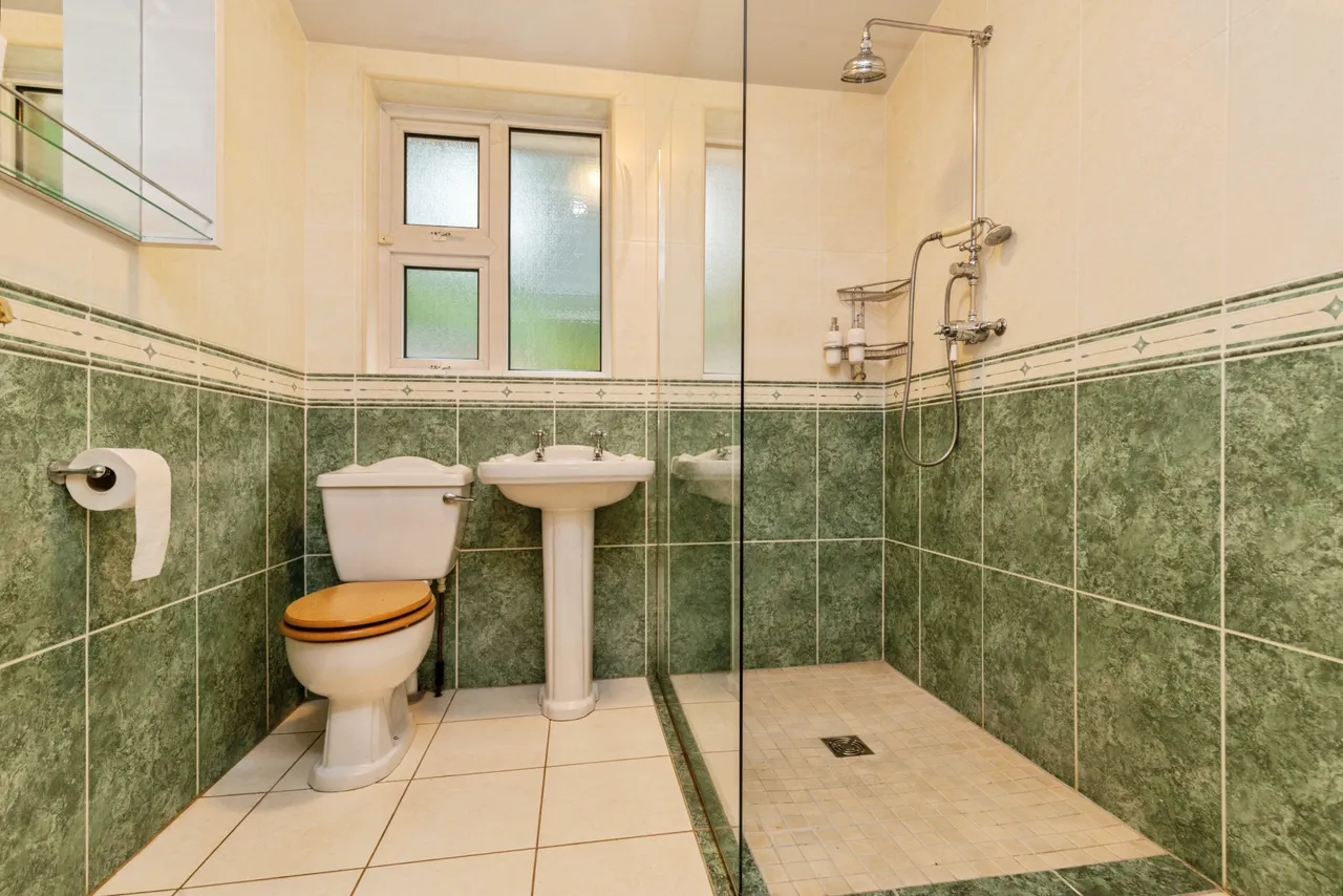 Woodside Avenue, Chorley, photo 9