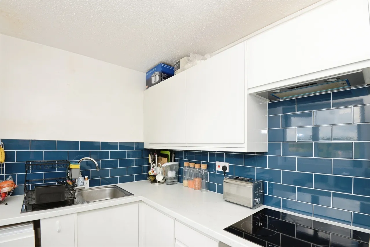 Windrush Drive, High Wycombe, HP13, photo 15