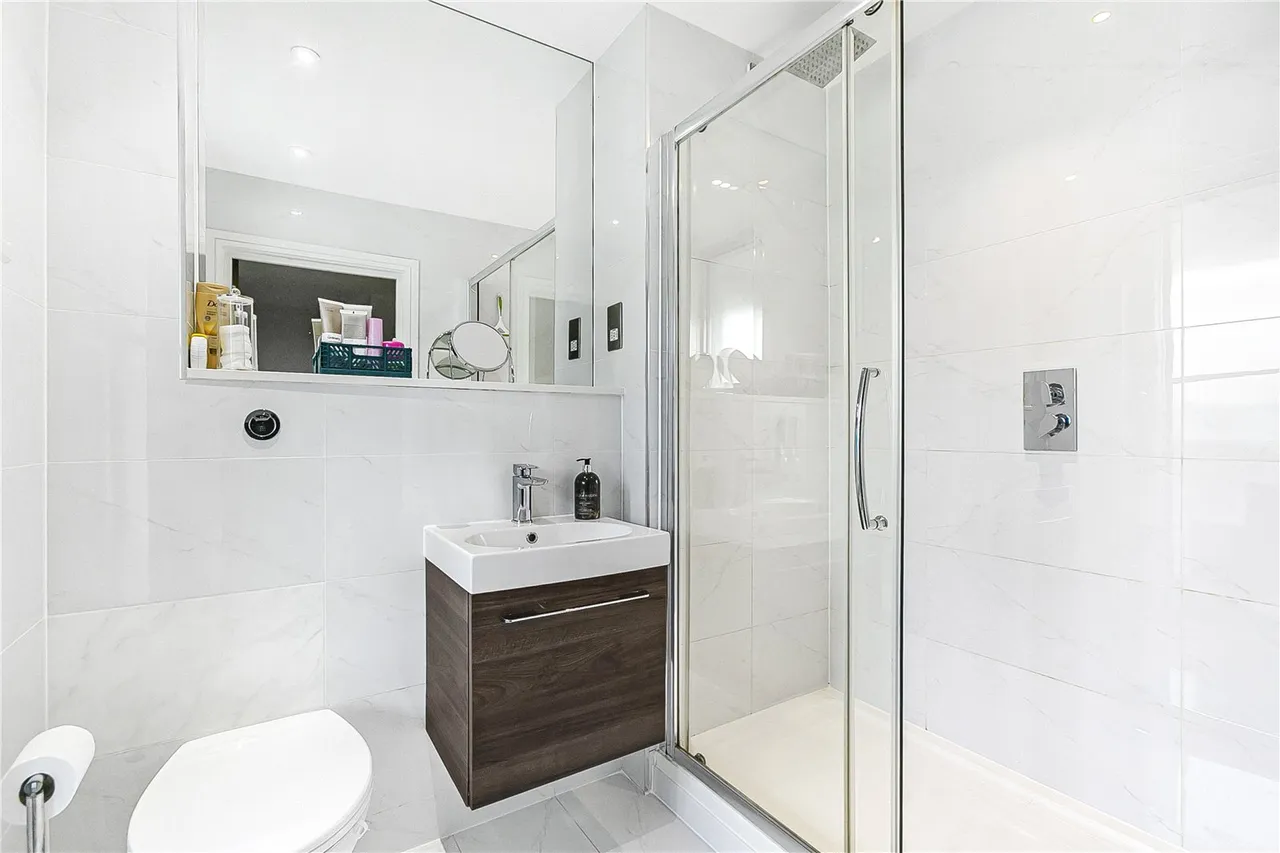 Station Road, New Barnet, Herts, EN5 1PL, photo 8