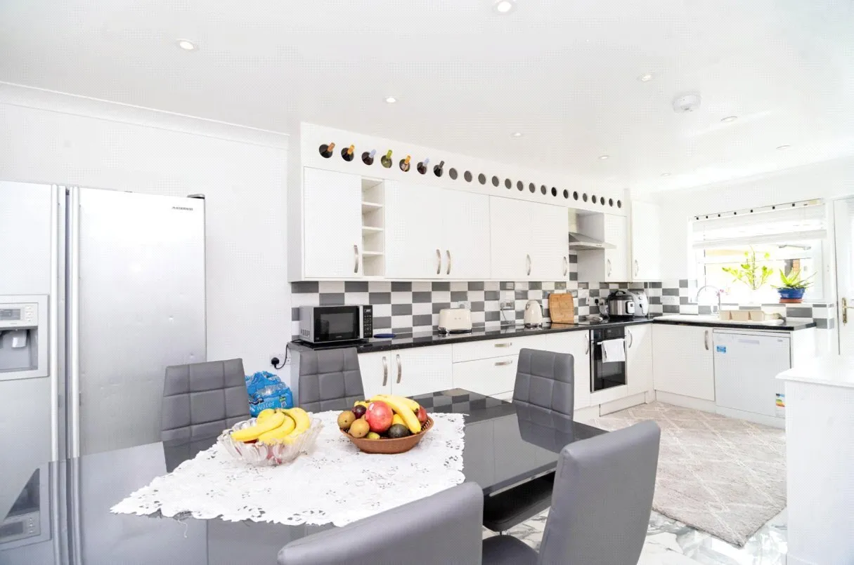 Cardinal Road, Chafford Hundred, Grays, Essex, RM16, photo 6