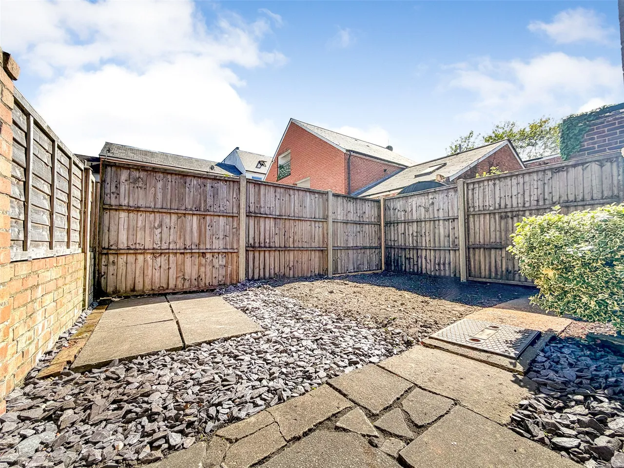 Vine Street, Aldershot, Hampshire, GU11 3EU, photo 6