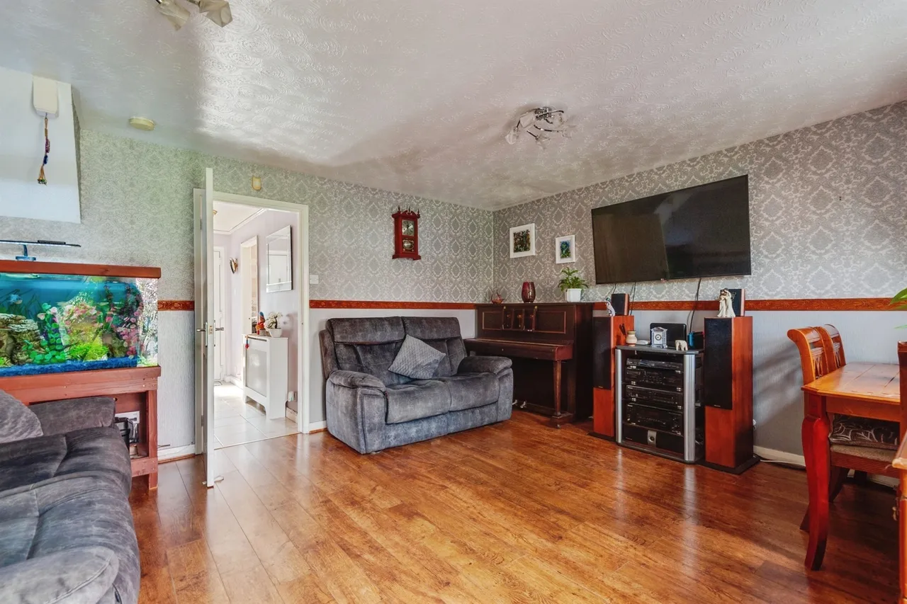 Manor Fell, Palacefields, WA7, photo 9