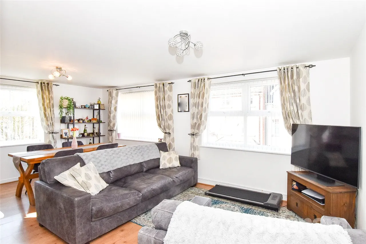 Ratcliffe Avenue, Kings Norton, Birmingham, West Midlands, B30 3NZ, photo 4
