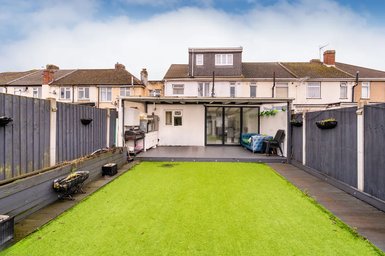 50 Southcote Avenue, Feltham, photo 10