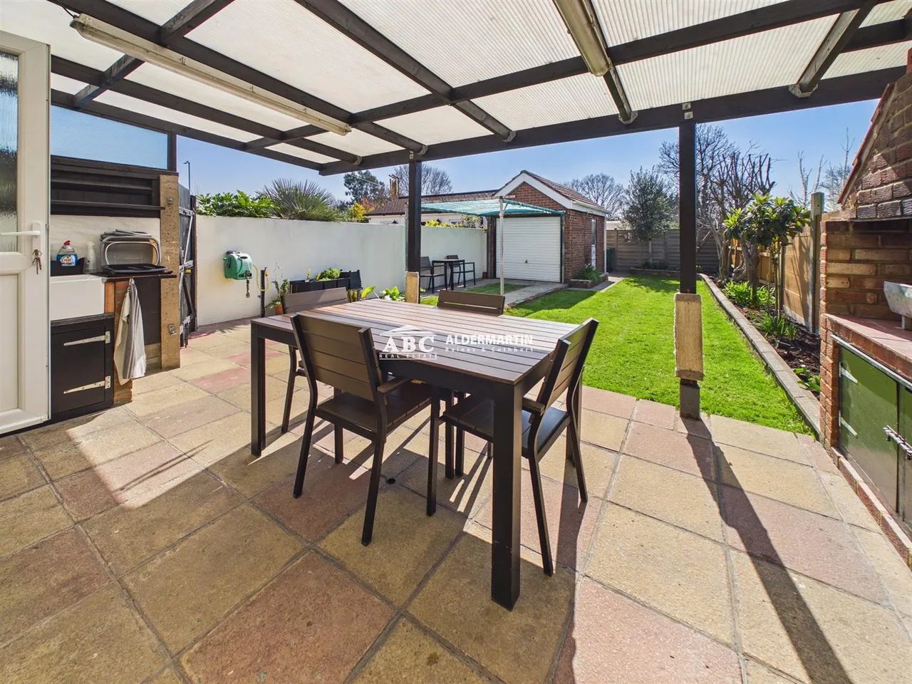 West Way, Edgware, photo 22