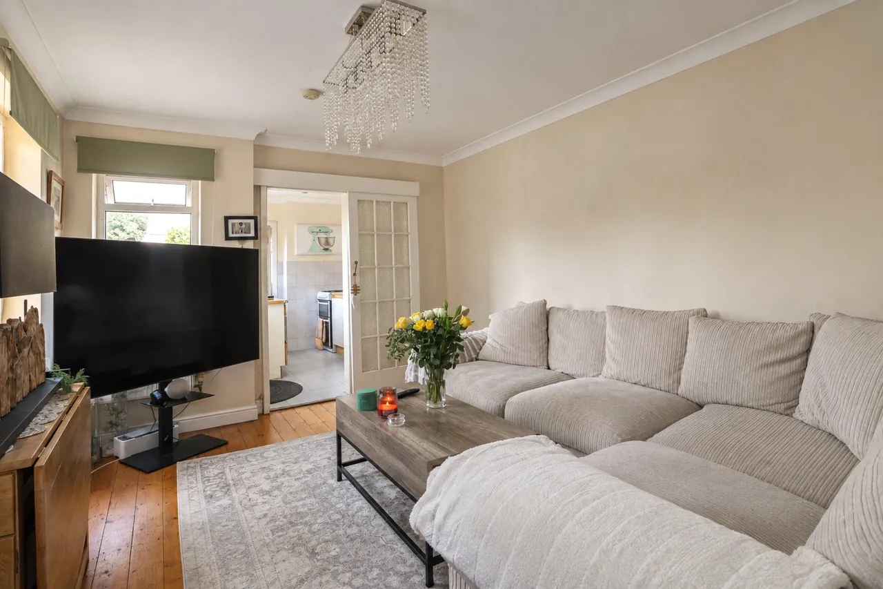 Portugal Road, Woking, GU21, photo 12